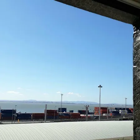 Appartamento Madre Deus Ii *